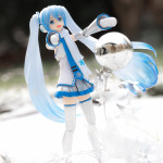 Figure-moe-Snow-Miku-12