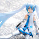 Figure-moe-Snow-Miku-9