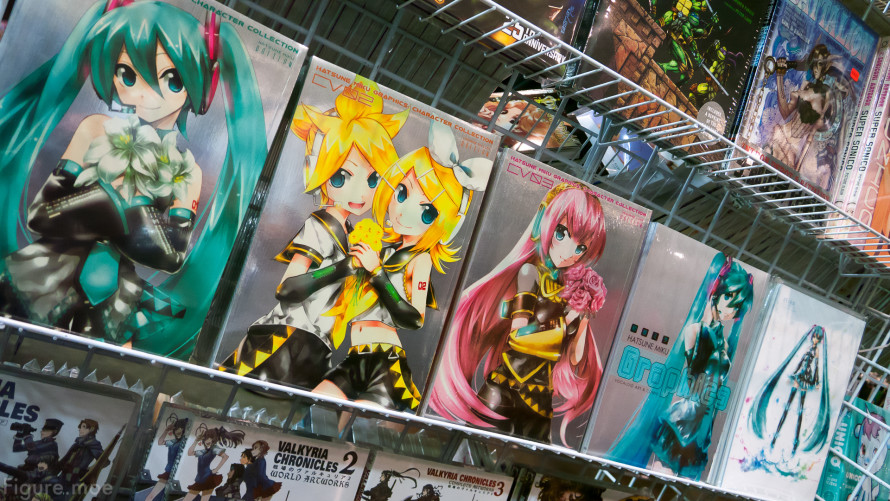 Figure-moe-Otakon-2014-day-one-83