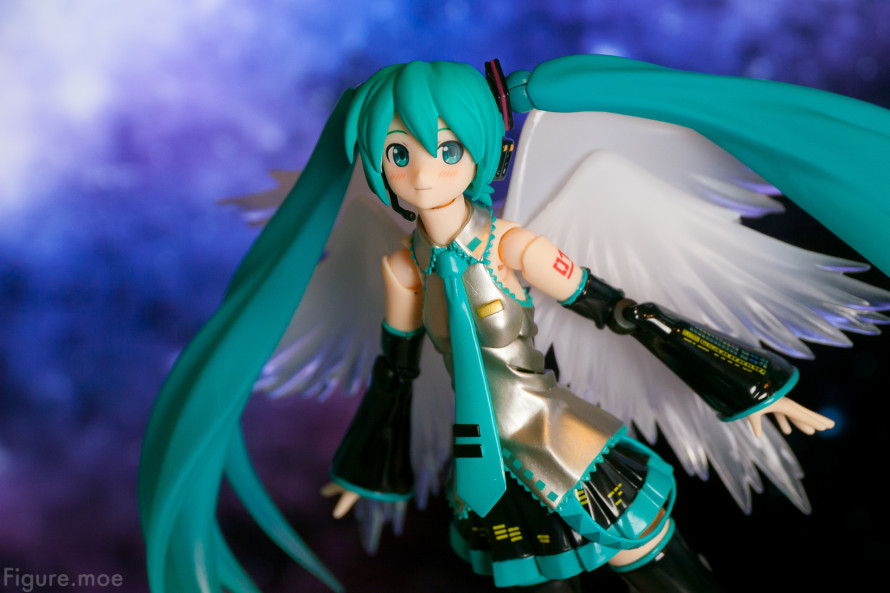 Figure-moe-Hatsune-Miku-ver2-1