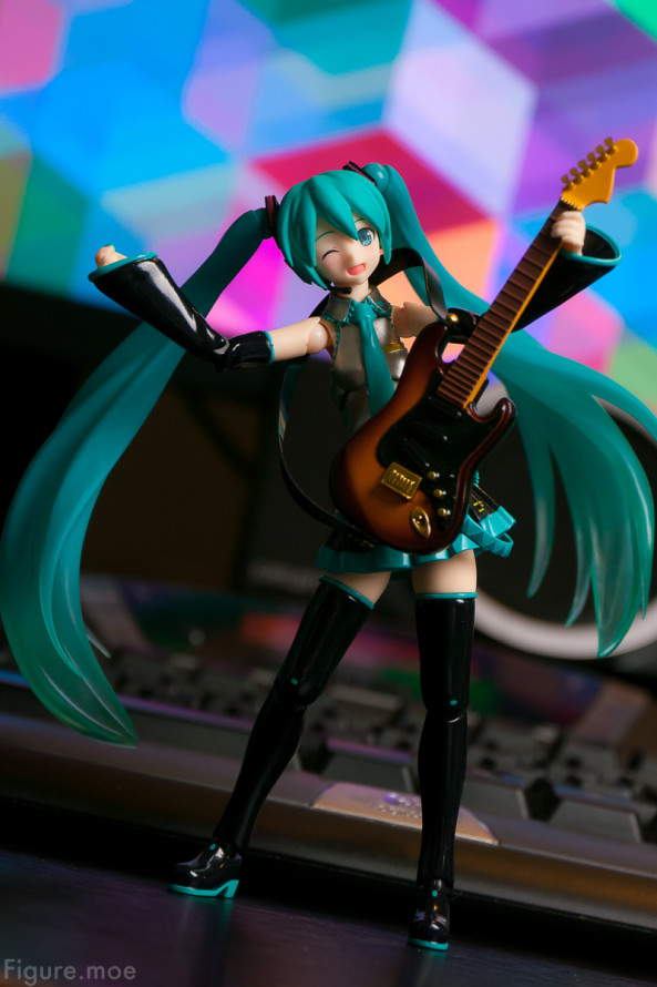 Figure-moe-Hatsune-Miku-ver2-3