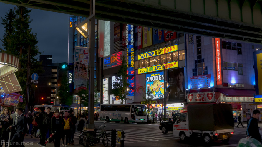 Figure-moe-Akihabara-2015-8